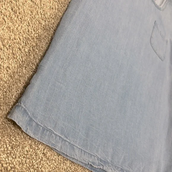 Women's Gap Denim Blue T-Shirt - Picture 3 of 3